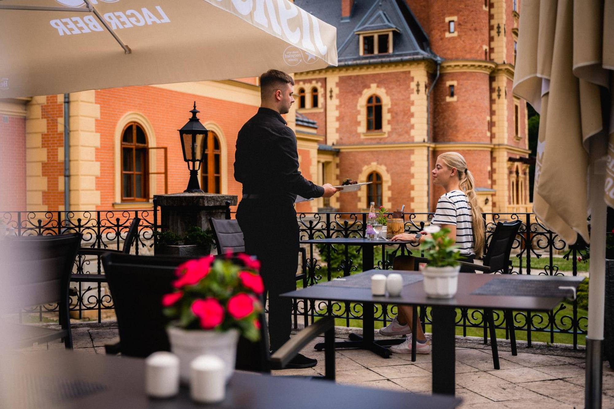 Kastelyhotel Sasvar Resort Parádsasvár Dış mekan fotoğraf