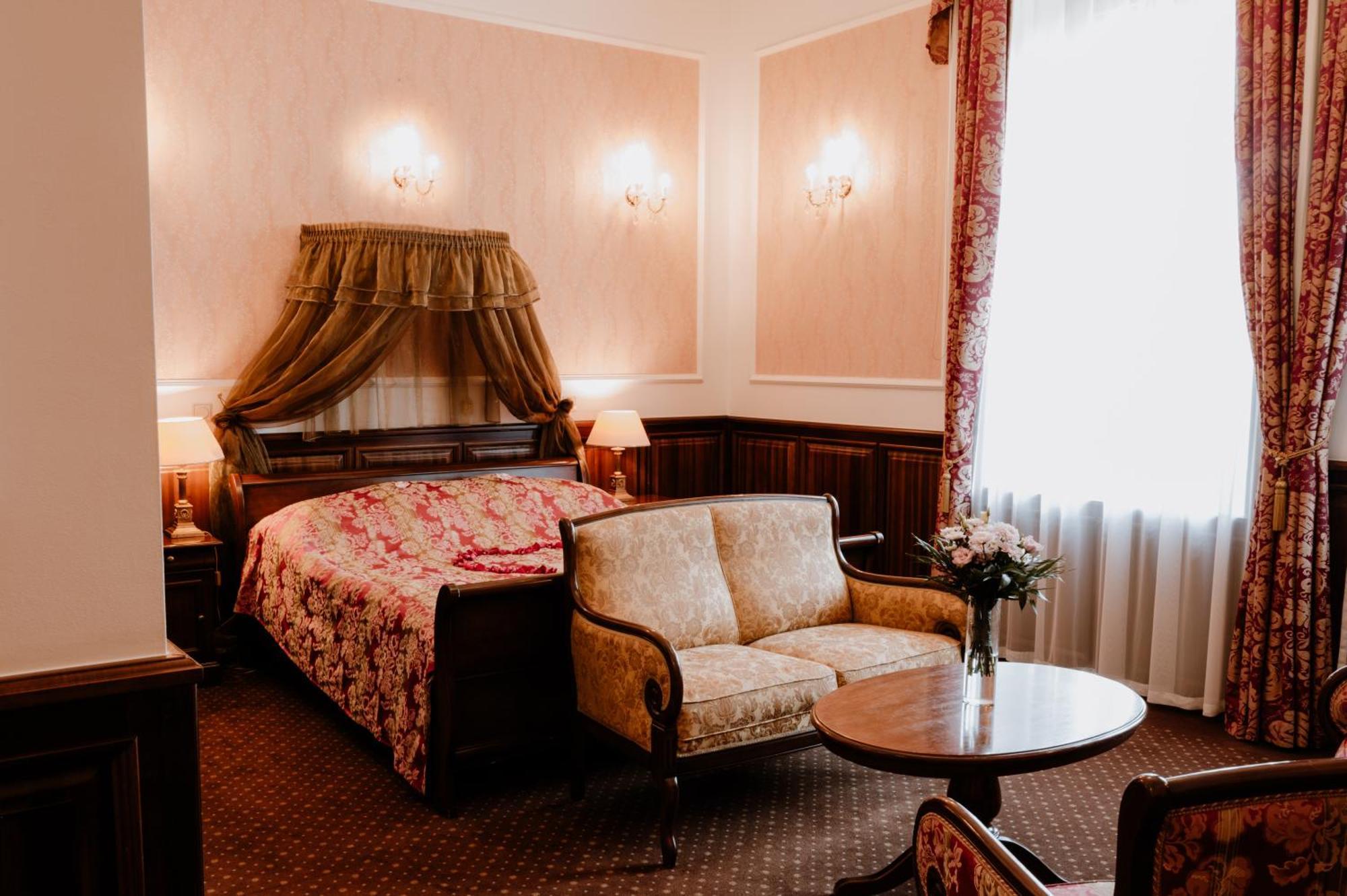 Kastelyhotel Sasvar Resort Parádsasvár Dış mekan fotoğraf